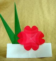 origami-iris-leaf-four-heart-flower